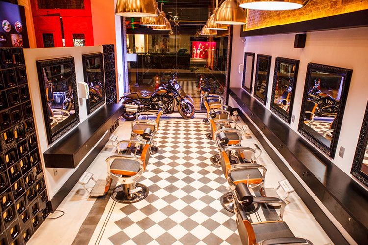 Ladrilho hidráulico na barbearia